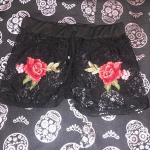 NWT-M Black Lace Rose Booty Shorts